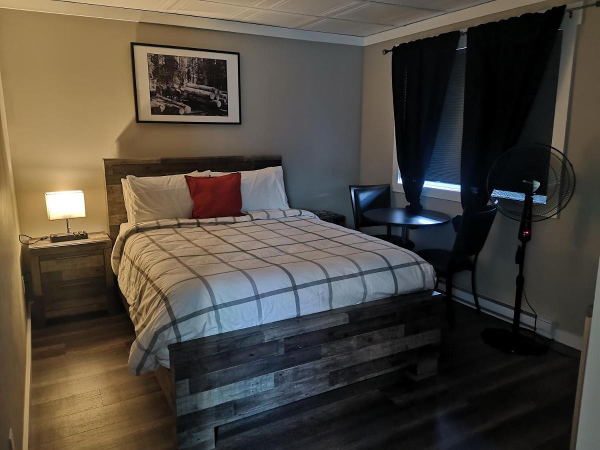 The Cache Hotel And Lodgings 골든 외부 사진